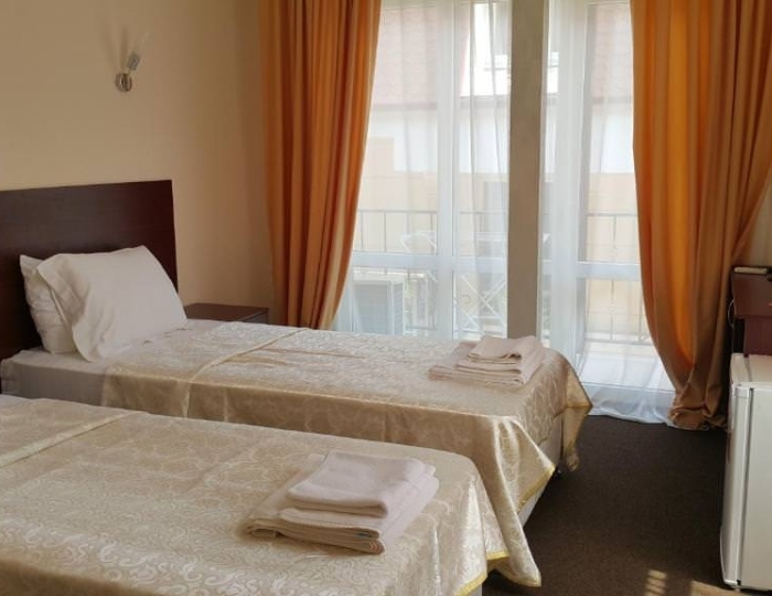 Двухместный номер с 2 отдельными кроватями и балконом - Отель «Царская аллея» Новый Афон